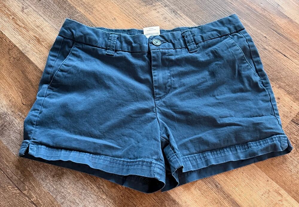 Magellan Outfitters Navy Stretch Shorts Size 6 Cotton Casual